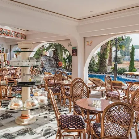 Hotell Black Sandy 3*