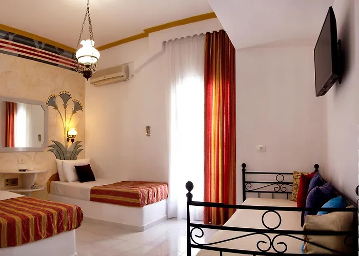 Black Sandy Perissa (Santorini)