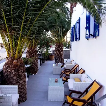 Black Sandy 3* Perissa (Santorini)